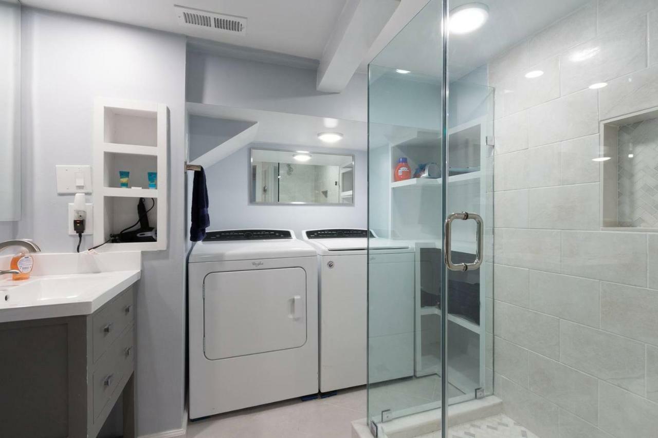 Luxury 2 Bedroom Apartment W/ Free Parking Washington Exterior foto
